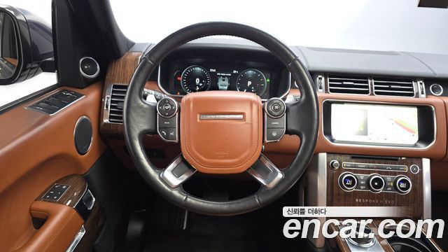 Land Rover Range Rover (IV) 4.4 SDV8 AB LWB DIESEL 2017 — фото 13