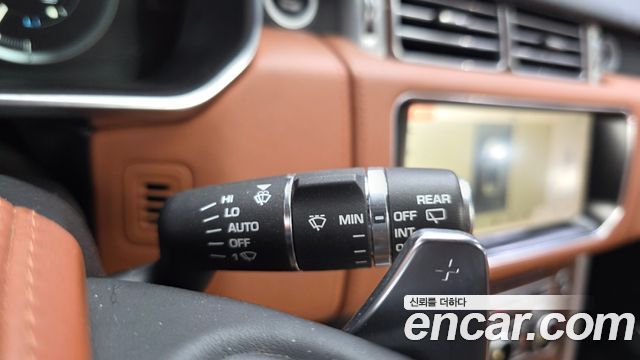 Land Rover Range Rover (IV) 4.4 SDV8 AB LWB DIESEL 2017 — фото 30