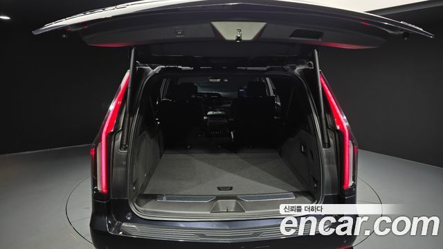 Cadillac Escalade (V) 6.2 ESV ESV Sports Platinum 2023 — фото 20
