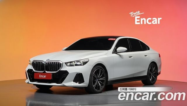 BMW 5 Series (G60) 530i xDrive M Sport 2026 — фото 1