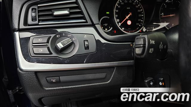 BMW 5 Series (F10) 520d M Aero Dynamic 2016 — фото 16