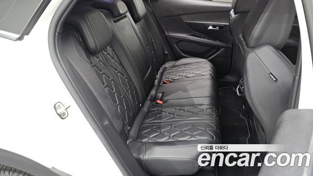 Peugeot 3008 (II) 1.2 Pure Tech Allure 2024 — фото 11