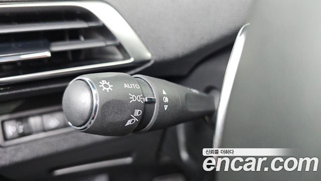Peugeot 3008 (II) 1.2 Pure Tech Allure 2024 — фото 18