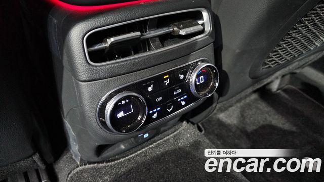 Genesis GV70 2.5T Gasoline 2WD 2024 — фото 18