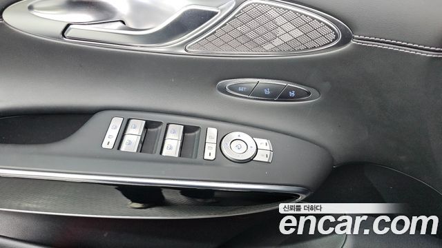 Genesis GV70 2.5T Gasoline 2WD 2024 — фото 27