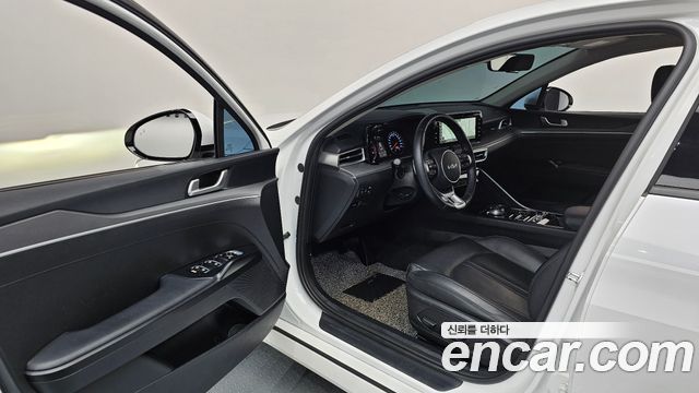 Kia K5 (III) 2.0 Prestige 2023 — фото 10