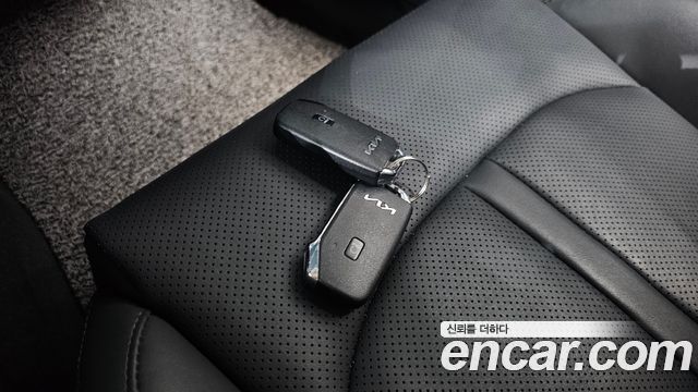 Kia K5 (III) 2.0 Prestige 2023 — фото 16