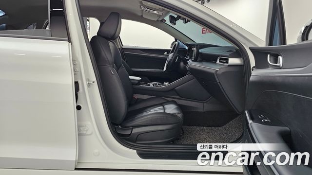 Kia K5 (III) 2.0 Prestige 2023 — фото 26