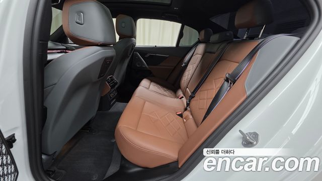 BMW 5 Series (G60) 530i xDrive M Sport Pro Special Edition 2026 — фото 16