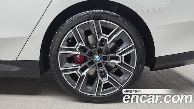 BMW 5 Series (G60) 530i xDrive M Sport Pro Special Edition 2026 — фото 23
