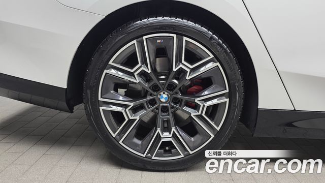 BMW 5 Series (G60) 530i xDrive M Sport Pro Special Edition 2026 — фото 24