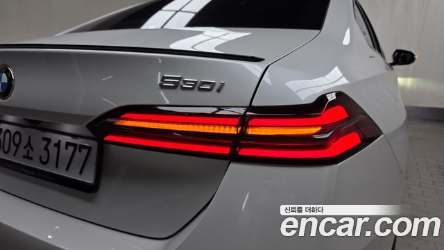 BMW 5 Series (G60) 530i xDrive M Sport Pro Special Edition 2026 — фото 29