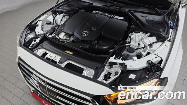 Mercedes-Benz E-Class (W214) E220d 4MATIC Exclusive 2024 — фото 6