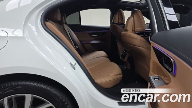 Mercedes-Benz E-Class (W214) E220d 4MATIC Exclusive 2024 — фото 11