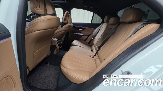 Mercedes-Benz E-Class (W214) E220d 4MATIC Exclusive 2024 — фото 12