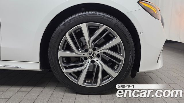 Mercedes-Benz E-Class (W214) E220d 4MATIC Exclusive 2024 — фото 21