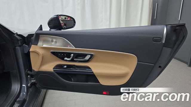 Mercedes-Benz SL-Class (R232) AMG SL63 4MATIC+ Manufaktur 2024 — фото 31