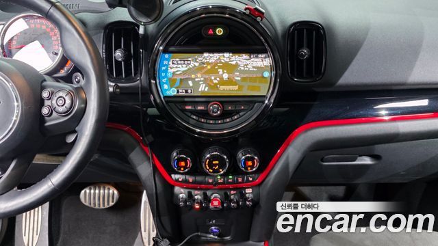 MINI Cooper S Countryman JCW 2nd 2020 — фото 18