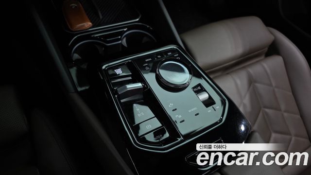 BMW 5 Series (G60) 520i M Sport 2024 — фото 9