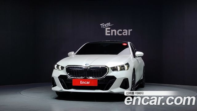 BMW 5 Series (G60) 530i xDrive M Sport Pro Special Edition 2026 — фото 3