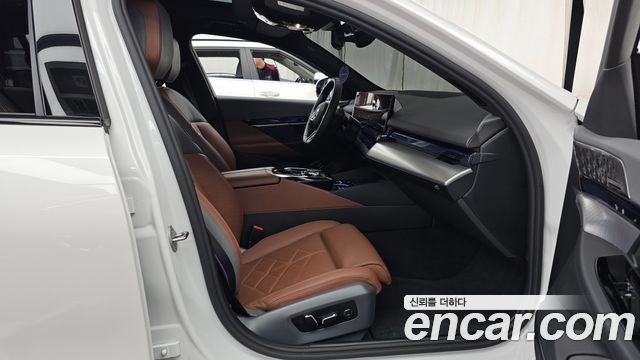 BMW 5 Series (G60) 530i xDrive M Sport Pro Special Edition 2026 — фото 11