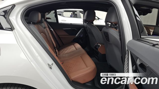 BMW 5 Series (G60) 530i xDrive M Sport Pro Special Edition 2026 — фото 12