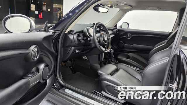 MINI Cooper Standard Third Generation 2019 — фото 10