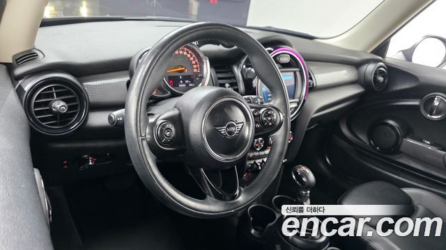 MINI Cooper Standard Third Generation 2019 — фото 12