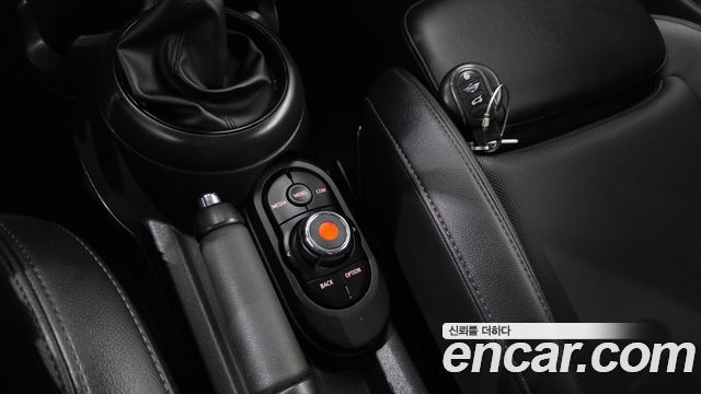 MINI Cooper Standard Third Generation 2019 — фото 19