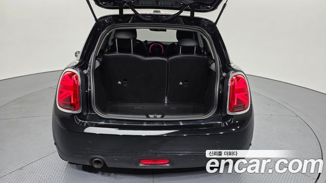 MINI Cooper Standard Third Generation 2019 — фото 20