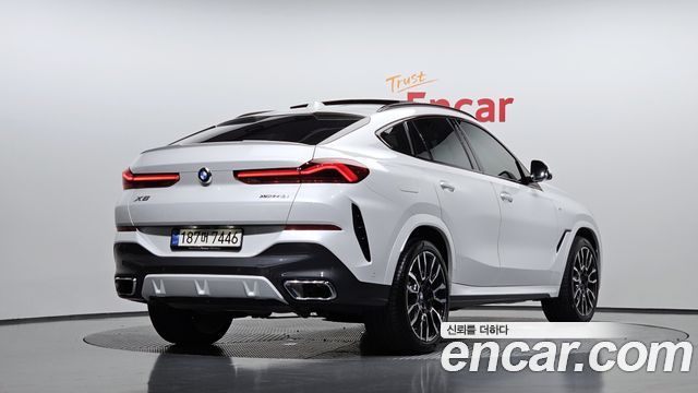 BMW X6 (G06) xDrive40i M Sport 2025 — фото 2