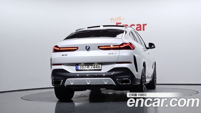 BMW X6 (G06) xDrive40i M Sport 2025 — фото 4