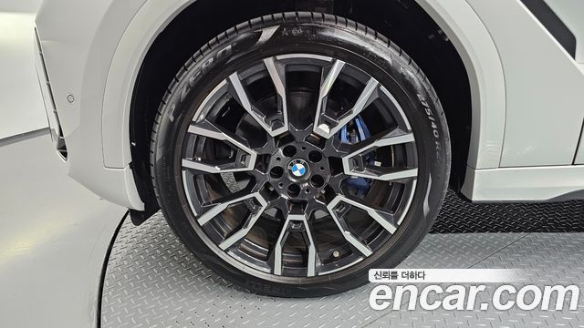 BMW X6 (G06) xDrive40i M Sport 2025 — фото 5