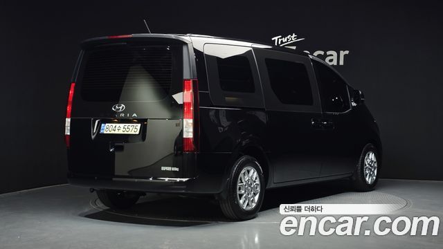 Hyundai Staria Cargo 3-Seater Modern 2023 — фото 2