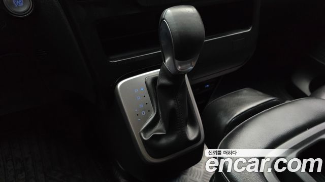 Hyundai Staria Cargo 3-Seater Modern 2023 — фото 9
