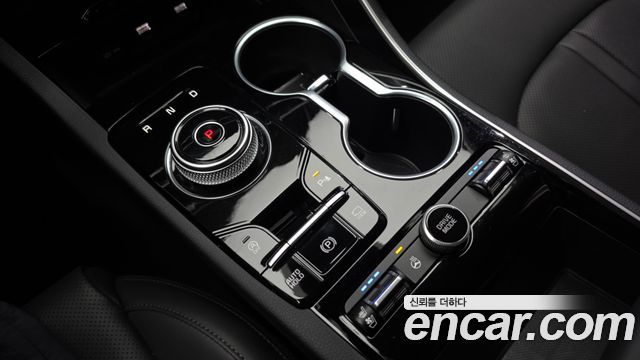 Kia K5 (III) 2.0 Prestige 2023 — фото 9