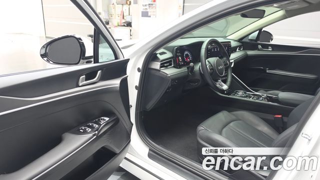 Kia K5 (III) 2.0 Prestige 2023 — фото 10