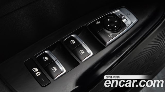 Kia K5 (III) 2.0 Prestige 2023 — фото 34