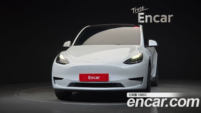 Tesla Model Y RWD 2024 — фото 3