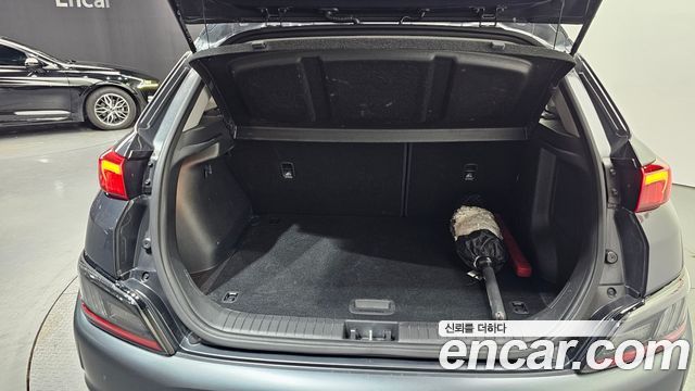 Hyundai Kona Gasoline 2.0 2WD Inspiration 2022 — фото 20