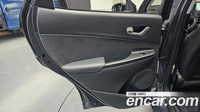 Hyundai Kona Gasoline 2.0 2WD Inspiration 2022 — фото 25