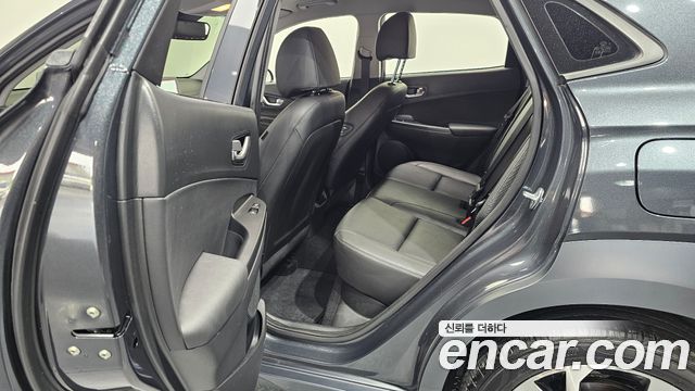 Hyundai Kona Gasoline 2.0 2WD Inspiration 2022 — фото 26