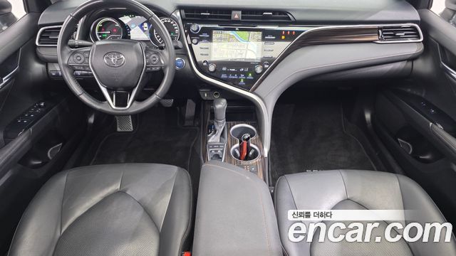 Toyota Camry (XV70) 2.5 XLE Hybrid 2018 — фото 7