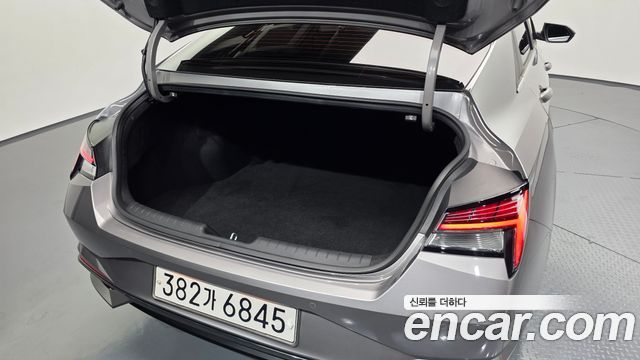 Hyundai Avante (CN7) 1.6 Inspiration 2021 — фото 32