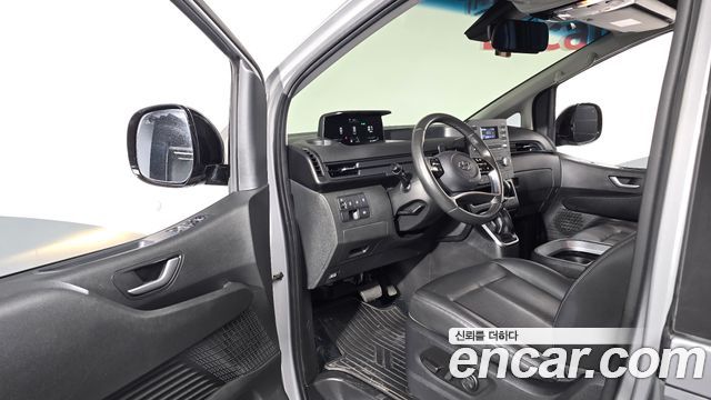 Hyundai Staria Cargo 5-Seater Modern 2023 — фото 10