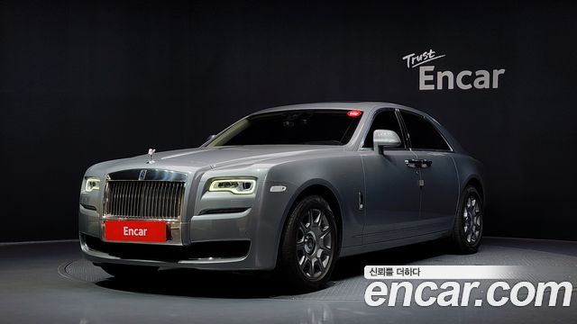 Rolls-Royce Ghost 6.6 V12