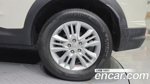 KG Mobility (SsangYong) Beautiful Korando Gasoline 1.5 2WD C3 Plus 2022 — фото 21