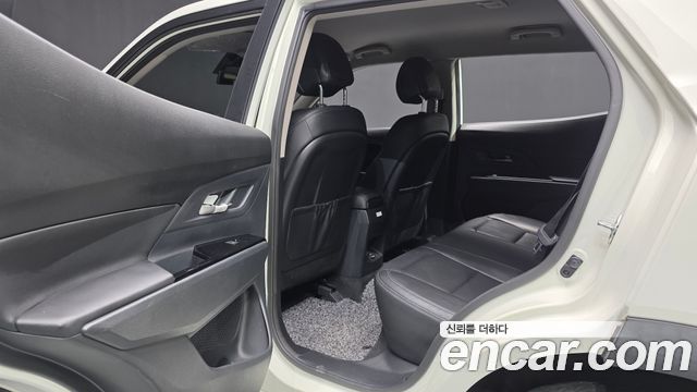 KG Mobility (SsangYong) Beautiful Korando Gasoline 1.5 2WD C3 Plus 2022 — фото 27
