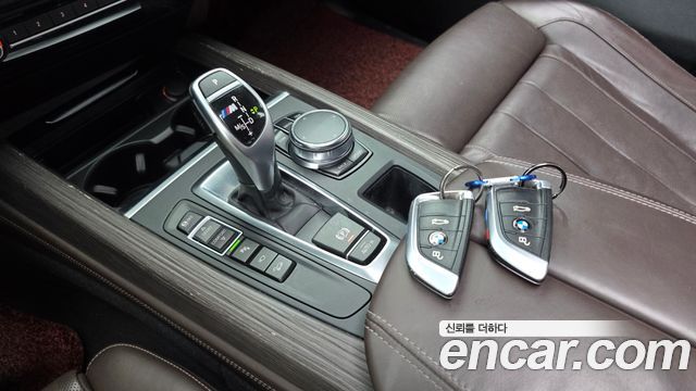 BMW X5 (F15) xDrive M50d 2017 — фото 9