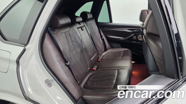 BMW X5 (F15) xDrive M50d 2017 — фото 15